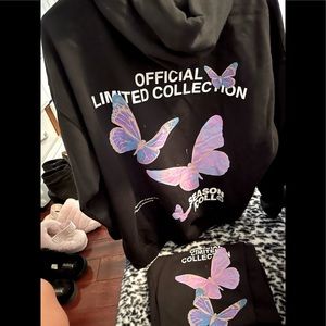 Boohoo set. Sweatshirt and sweat pants.